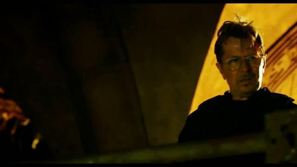 Dawn Of The Planet Of The Apes (2014)