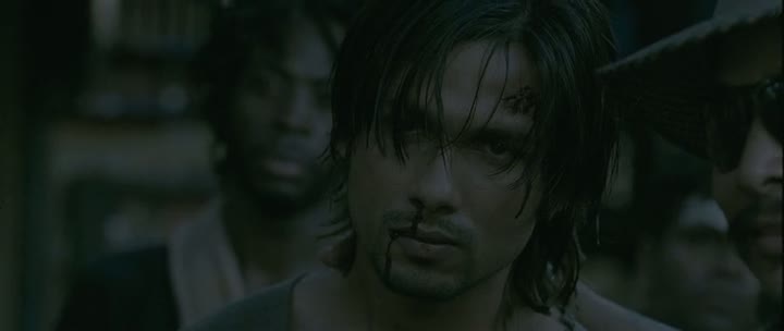 Kaminey (2009)
