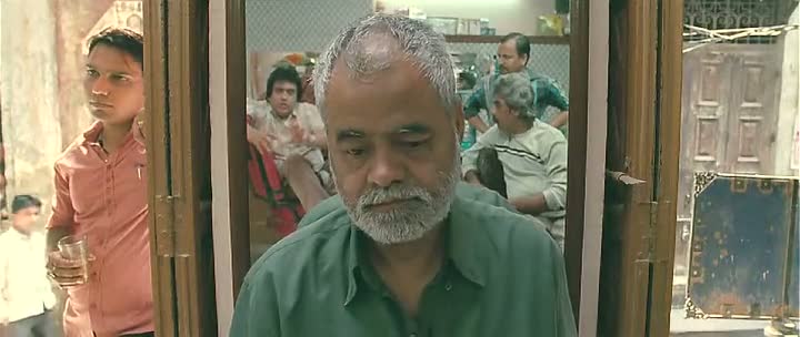 Ankhon Dekhi (2014
