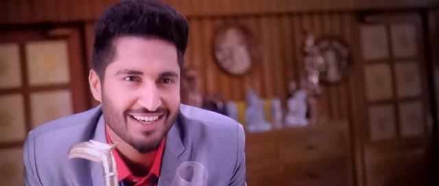 Oh Yaara Ainvayi Ainvayi Lut Gaya (2015)